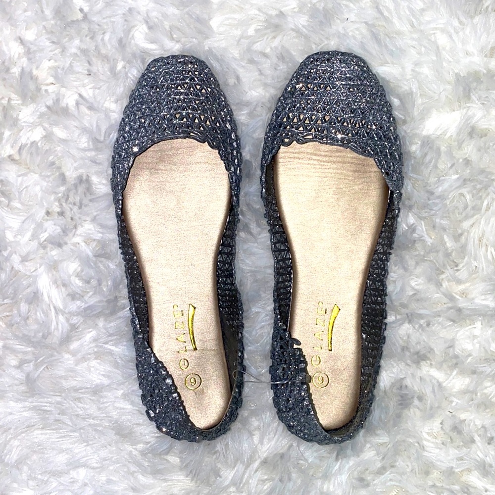 Never worn, sparkly flats
